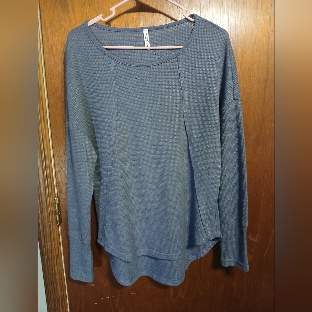 ePretty‎ Chic Navy Top Size S